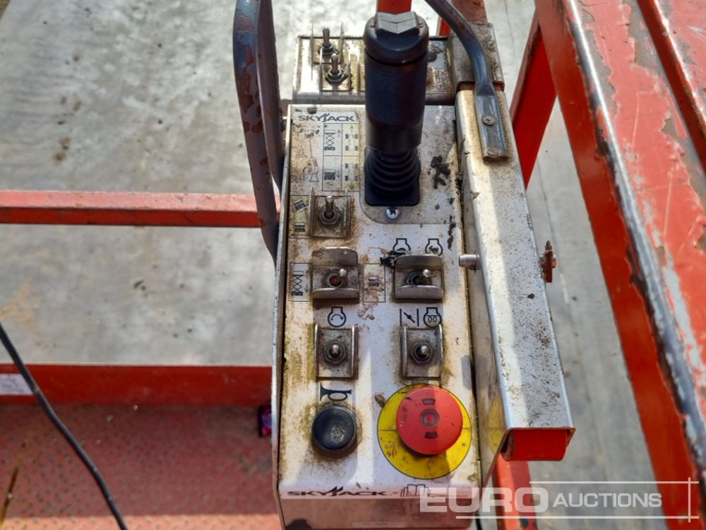 Plataforma elevadora 2020 SkyJack SJ6832 RT: foto 17