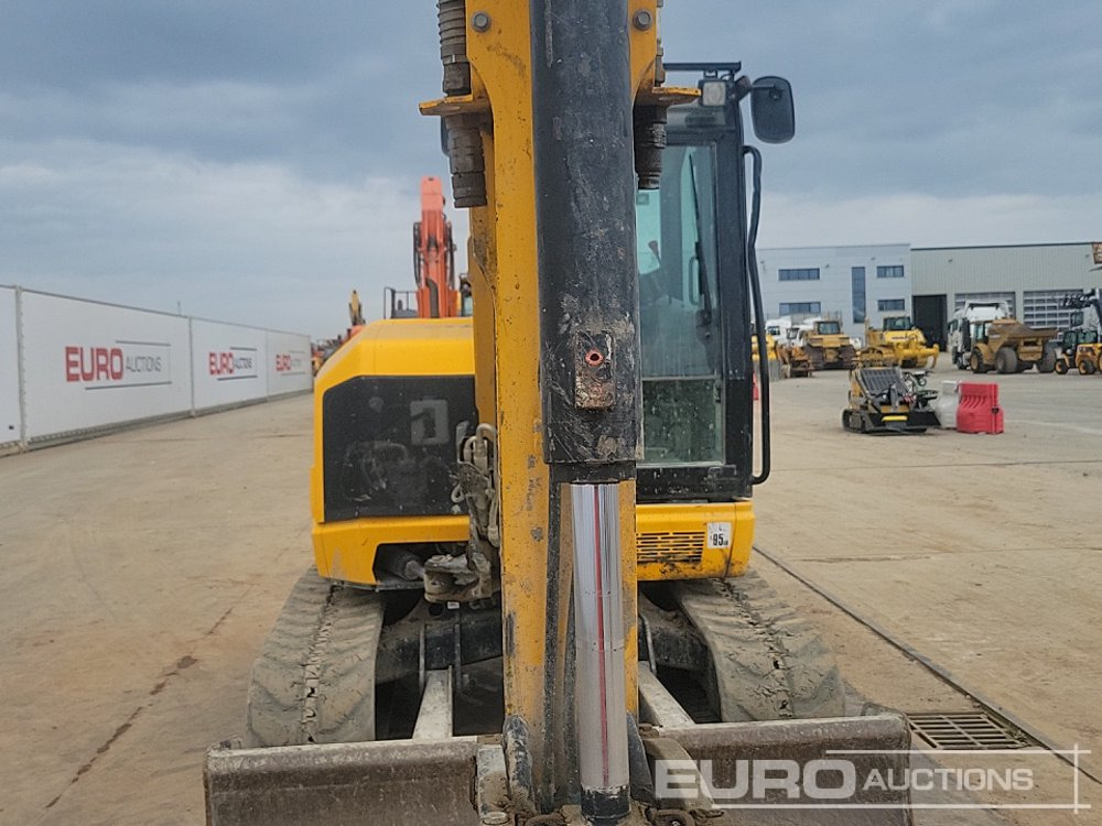 Miniexcavadora 2021 JCB 48Z-1: foto 30