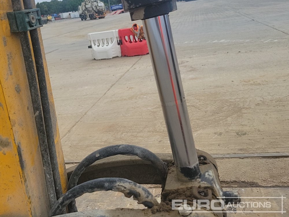 Miniexcavadora 2021 JCB 48Z-1: foto 29