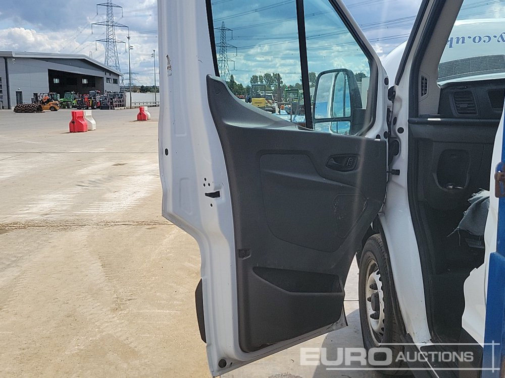 Furgoneta basculante 2022 Ford Transit 350: foto 23