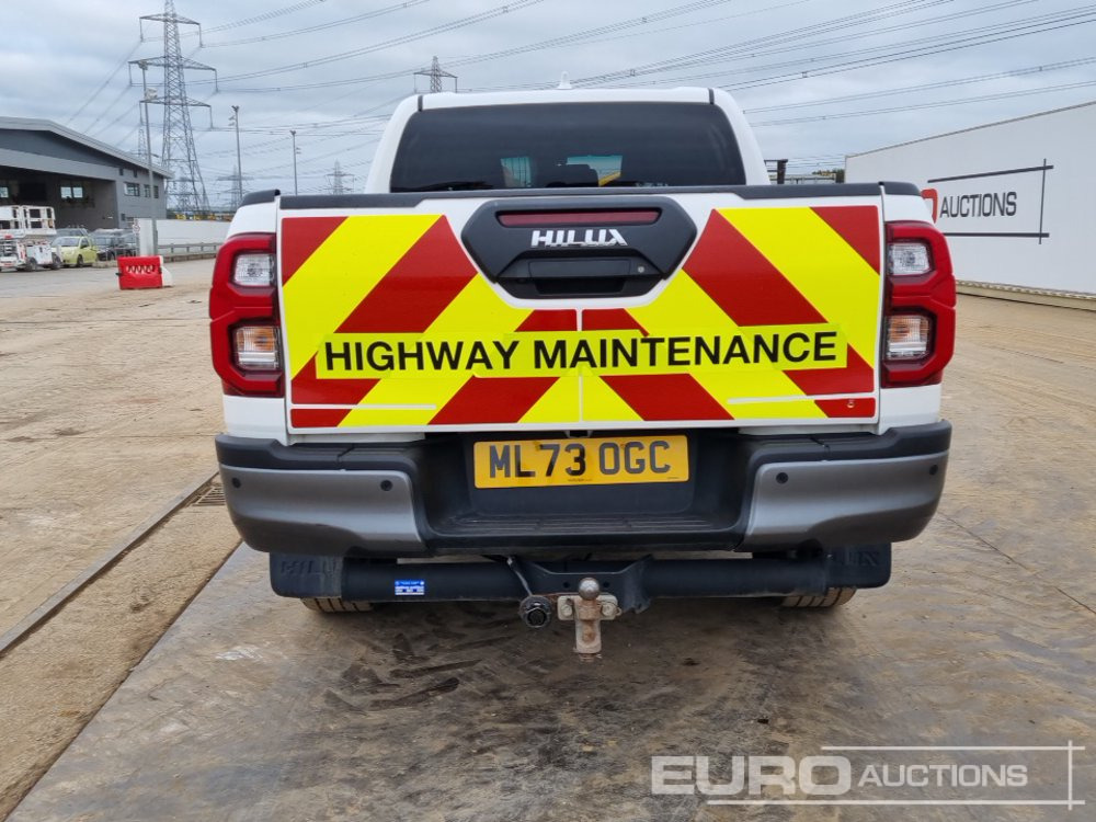 2023 Toyota Hilux Invincible X - Pick-up: foto 4 2023 Toyota Hilux Invincible X - Pick-up: foto 4