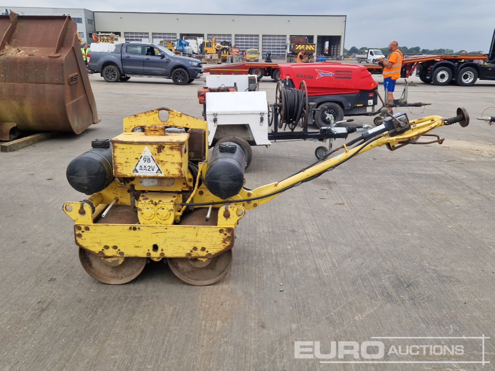 Bomag Double Drum Vibrating Pedestrian Roller - Construcción de carreteras: foto 2 Bomag Double Drum Vibrating Pedestrian Roller - Construcción de carreteras: foto 2