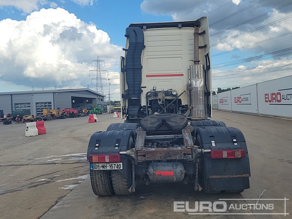 2006 Volvo FH520 - Cabeza tractora: foto 4 2006 Volvo FH520 - Cabeza tractora: foto 4