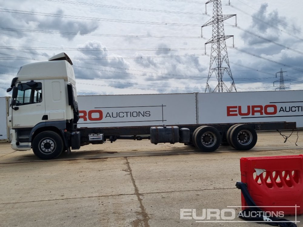 DAF CF370 - Camión chasis: foto 2 DAF CF370 - Camión chasis: foto 2