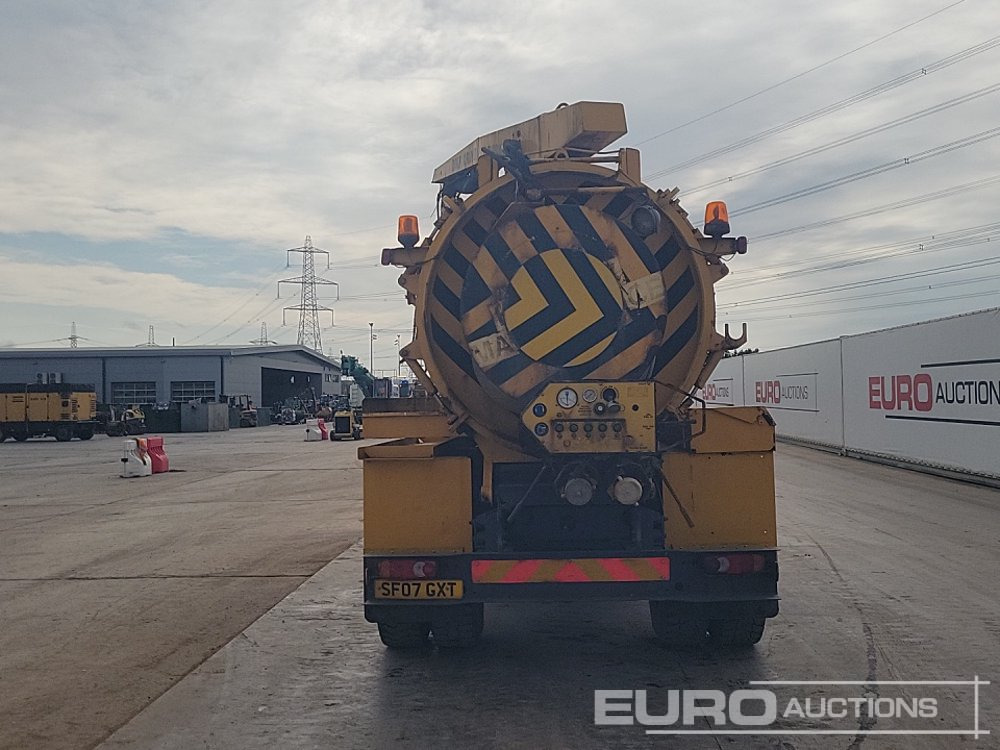 DAF LF55.220 - Camión cisterna: foto 4 DAF LF55.220 - Camión cisterna: foto 4