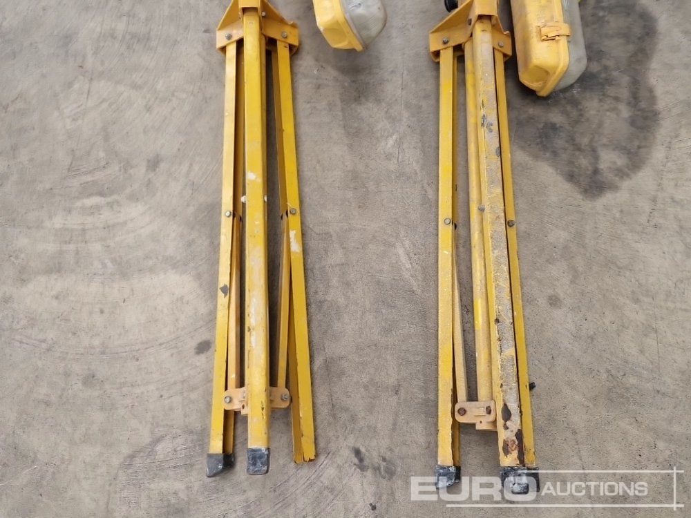 Equipo de construcción Elite 110 Volt LED Tripod Work Light (2 of): foto 14