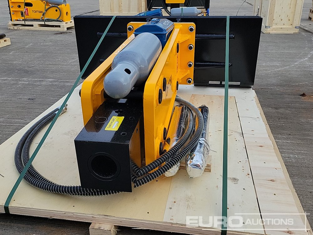 Equipo de manutención Unused 2025 Toft 750: foto 9