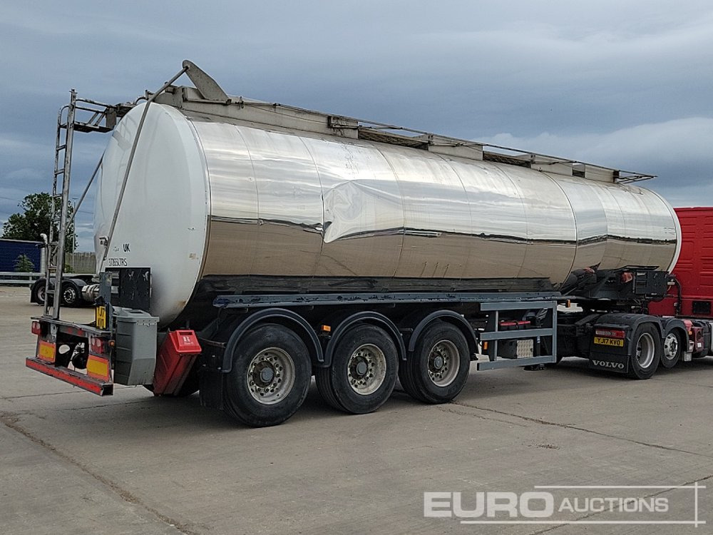 Fruehauf Tri Axle Tanker Trailer - Semirremolque cisterna: foto 5 Fruehauf Tri Axle Tanker Trailer - Semirremolque cisterna: foto 5
