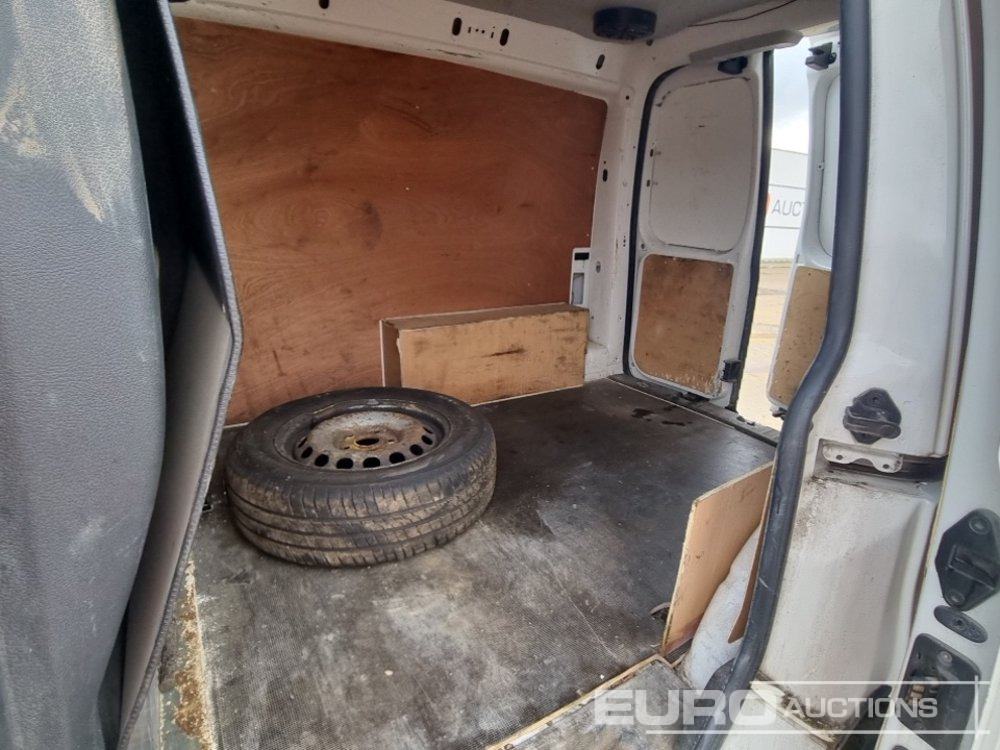 Furgoneta 2016 Volkswagen Caddy: foto 20