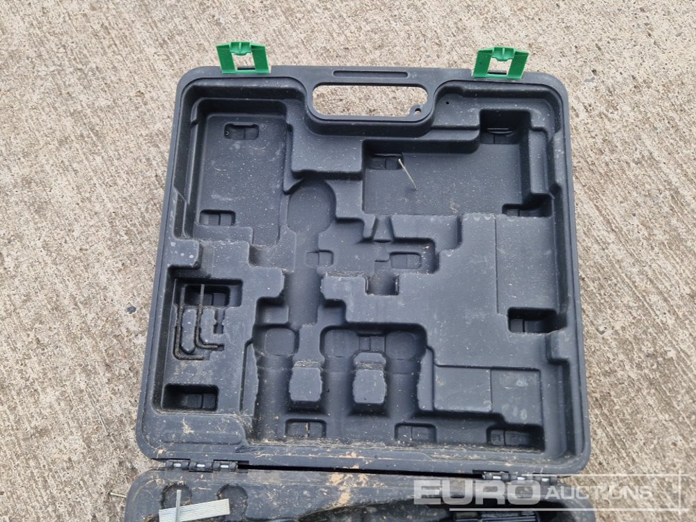 Equipo de construcción Hitachi NT65GS 3.6 Volt Cordless Nailer, 3 Batterys, Charger: foto 9