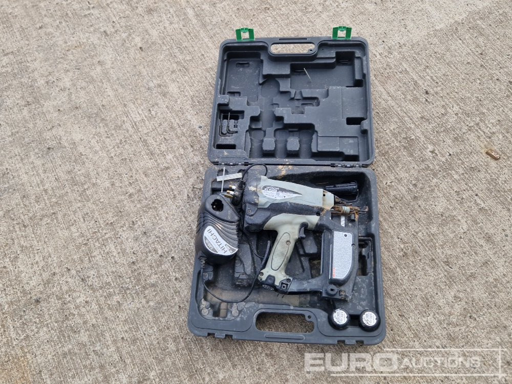 Equipo de construcción Hitachi NT65GS 3.6 Volt Cordless Nailer, 3 Batterys, Charger: foto 8