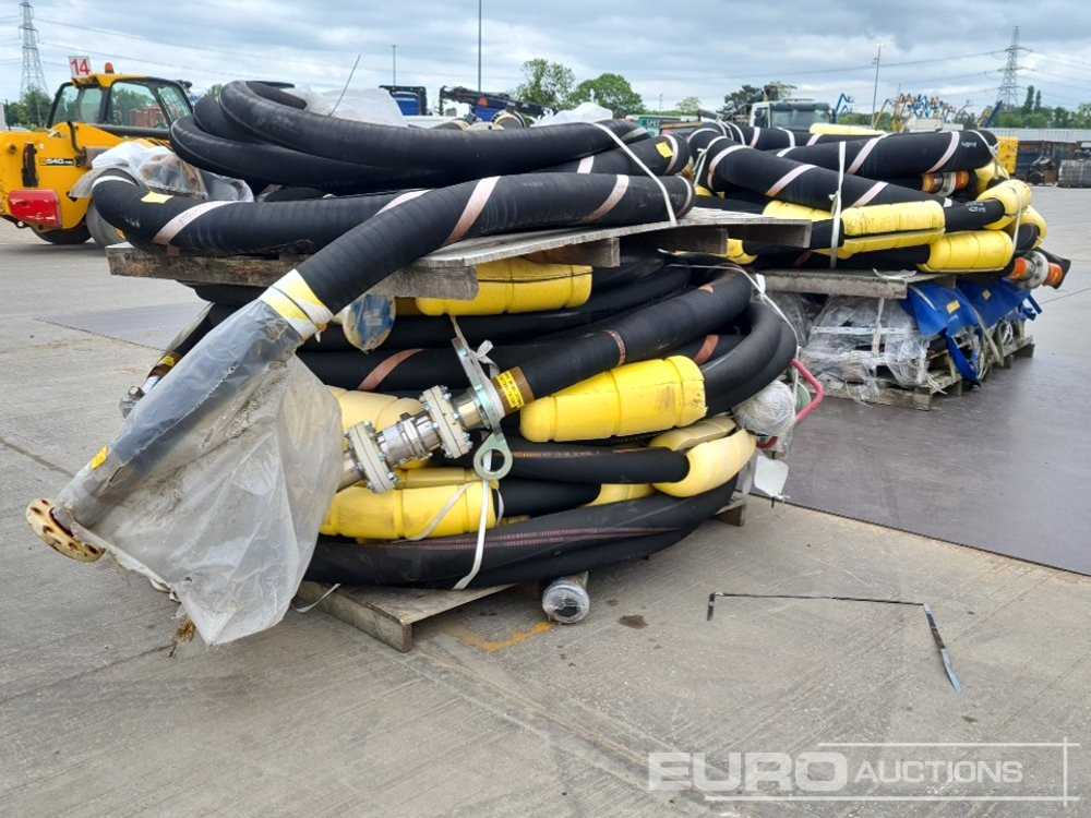 IVG Selection of Various Size Floating Rubber Hoses & Fittings (3 Pallets of), Tension Netting & Ropes System (5 Pallets of) - Equipo de construcción: foto 1 IVG Selection of Various Size Floating Rubber Hoses & Fittings (3 Pallets of), Tension Netting & Ropes System (5 Pallets of) - Equipo de construcción: foto 1