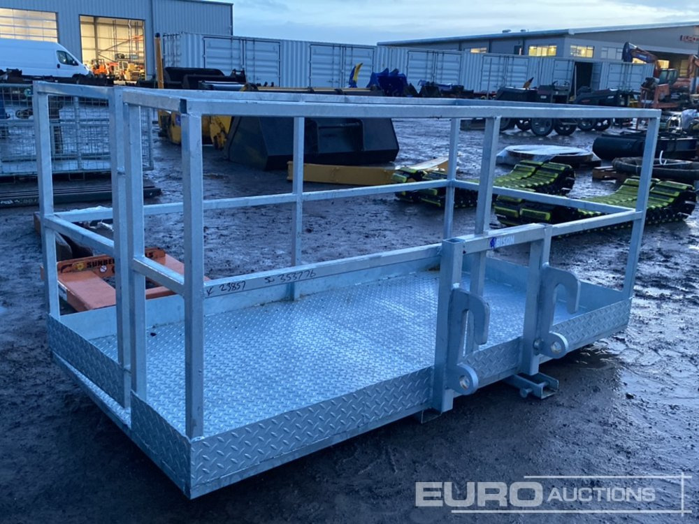 Unused Bison Manufacturing 8' x 4' Galvanised Man Basket to suit JCB Telehandler - Implemento para Maquinaria de construcción: foto 1 Unused Bison Manufacturing 8' x 4' Galvanised Man Basket to suit JCB Telehandler - Implemento para Maquinaria de construcción: foto 1