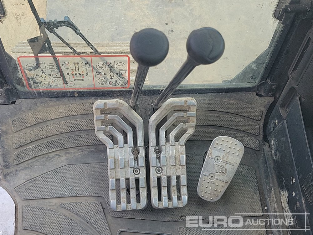 Excavadora de cadenas JCB JS145 LC: foto 48