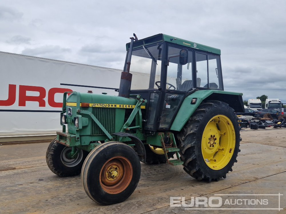 John Deere 2130 - Tractor: foto 1 John Deere 2130 - Tractor: foto 1