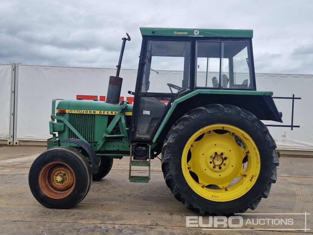 John Deere 2130 - Tractor: foto 2 John Deere 2130 - Tractor: foto 2