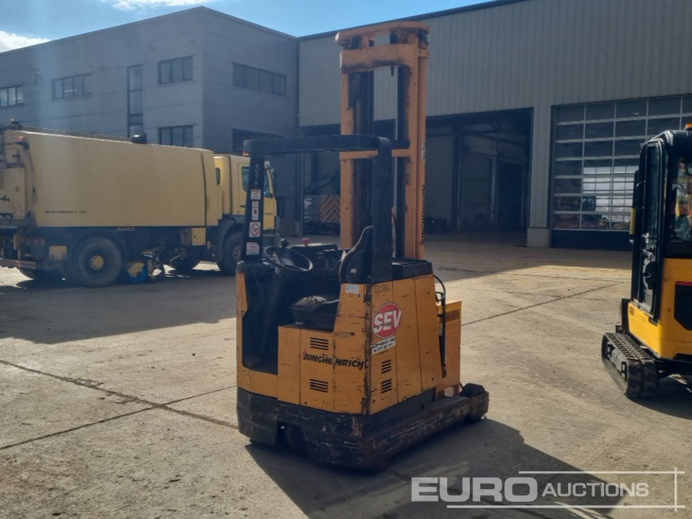 Jungheinrich Electric Side Loader Forklift, 3 Stage Free Lift Mast, Forks, Charger (Flat Battery) - Carretilla elevadora: foto 1 Jungheinrich Electric Side Loader Forklift, 3 Stage Free Lift Mast, Forks, Charger (Flat Battery) - Carretilla elevadora: foto 1