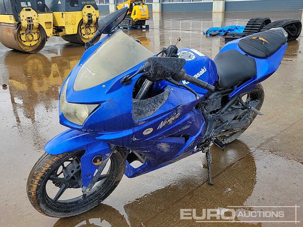 Kawasaki Ninja - Motocicleta: foto 1 Kawasaki Ninja - Motocicleta: foto 1