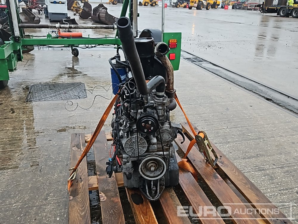 Kubota 4 Cylinder Engine - Motor: foto 2 Kubota 4 Cylinder Engine - Motor: foto 2