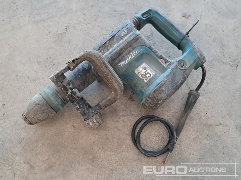 Makita AVT - Equipo de taller: foto 1 Makita AVT - Equipo de taller: foto 1