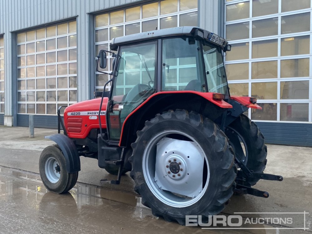 Massey Ferguson 4235 - Tractor: foto 3 Massey Ferguson 4235 - Tractor: foto 3