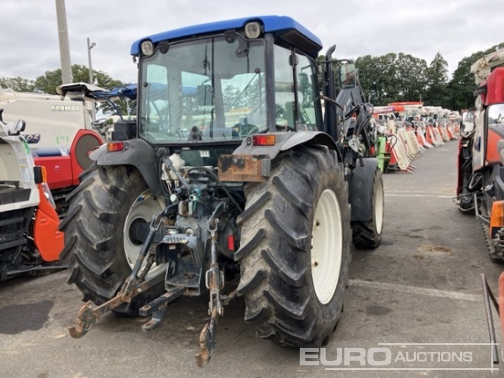 New Holland T4040 - Tractor: foto 3 New Holland T4040 - Tractor: foto 3