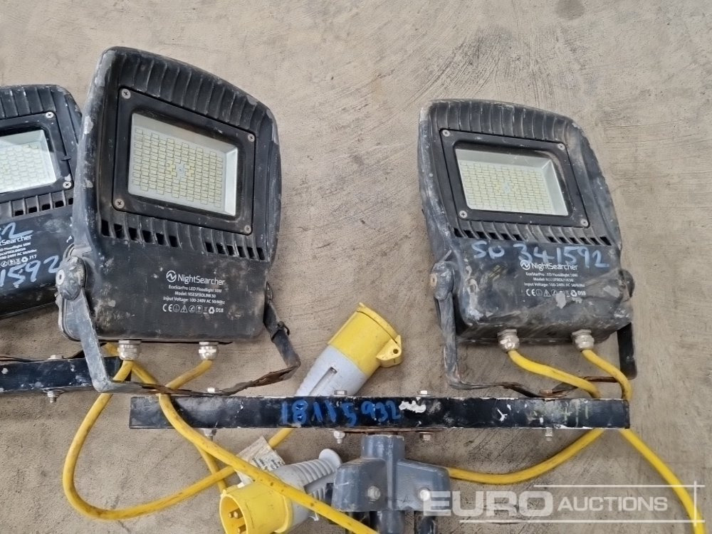 Equipo de construcción Nightsearcher 110 Volt LED Tripod Work Light (2 of): foto 13