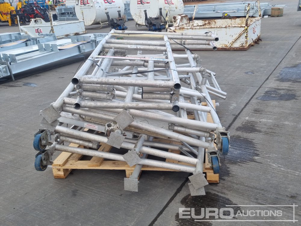 Pallet of Folding Aluminium Scaffolding - Equipo de construcción: foto 4 Pallet of Folding Aluminium Scaffolding - Equipo de construcción: foto 4