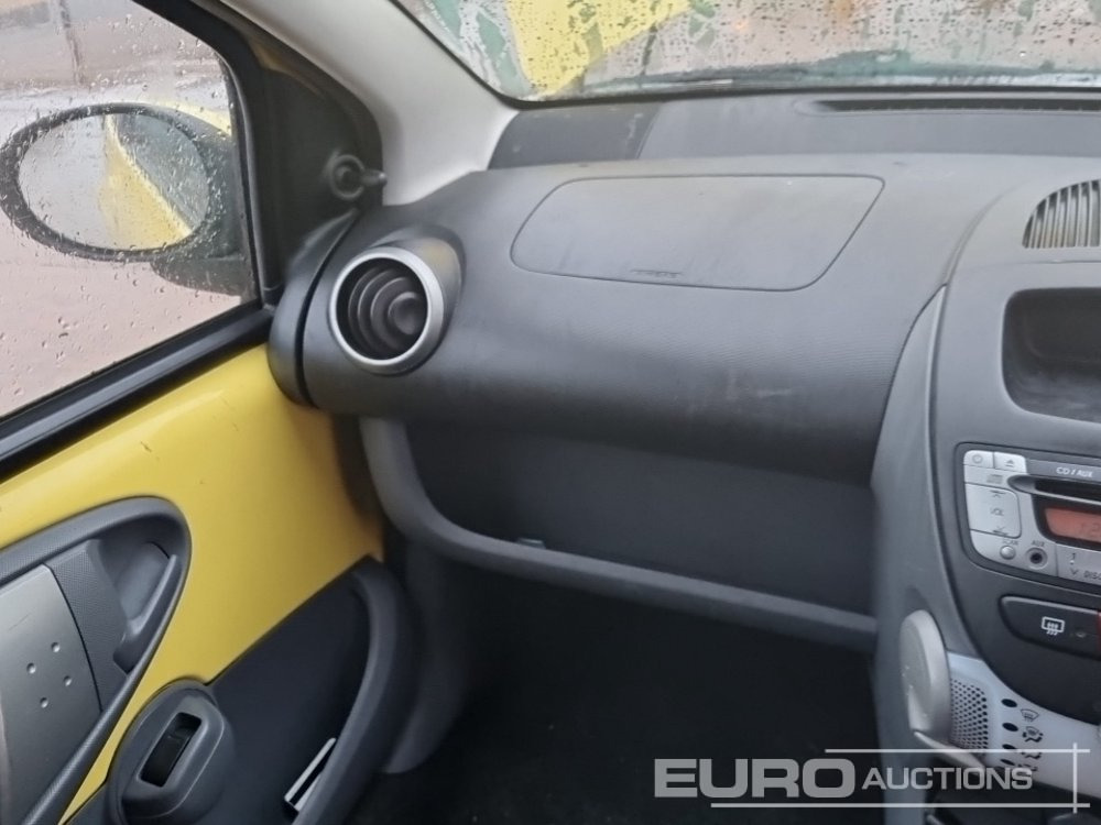 Coche Peugeot 107: foto 28 Coche Peugeot 107: foto 28