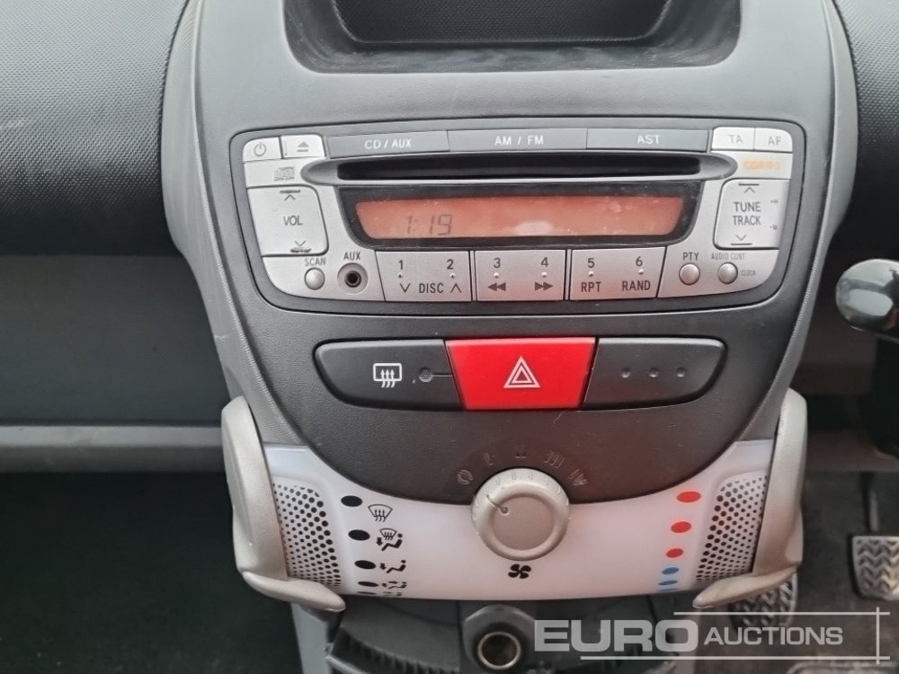 Coche Peugeot 107: foto 24 Coche Peugeot 107: foto 24