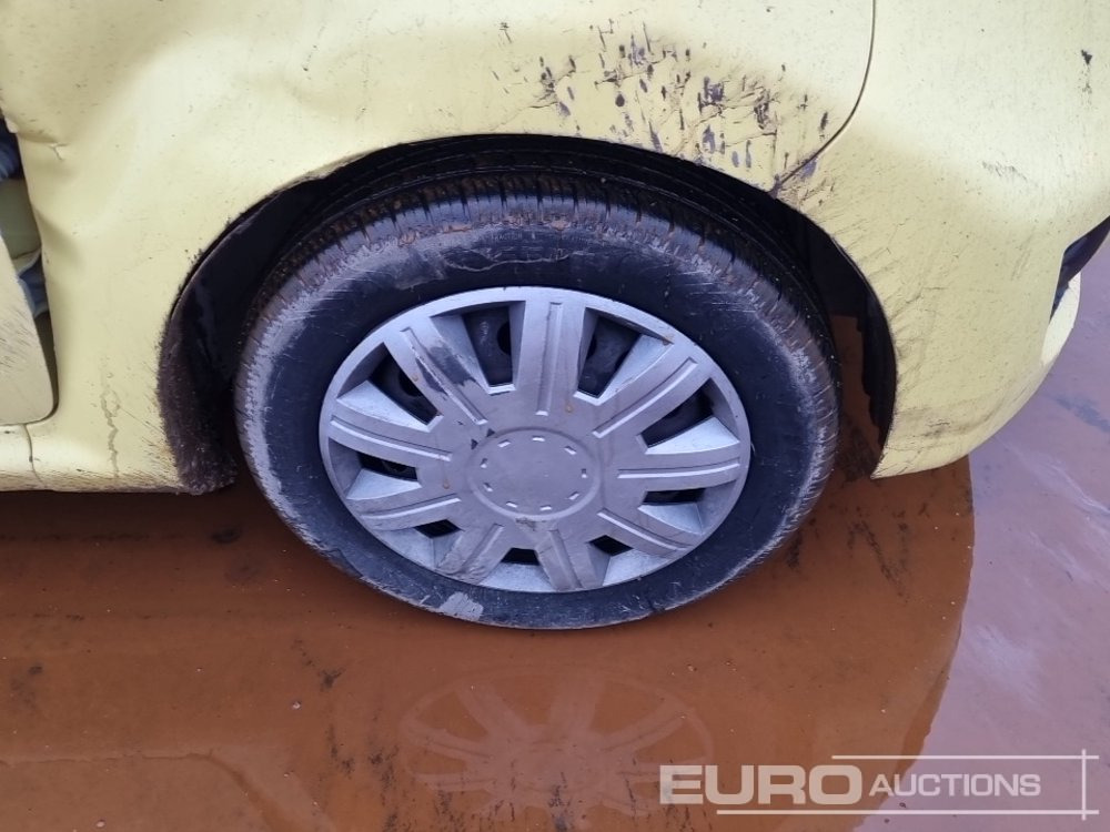 Coche Peugeot 107: foto 9 Coche Peugeot 107: foto 9