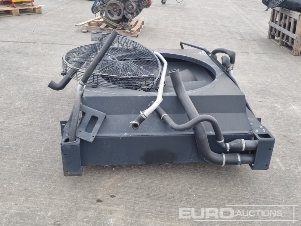 Piezas de recambio Radiator & Fan to suit Engine: foto 6