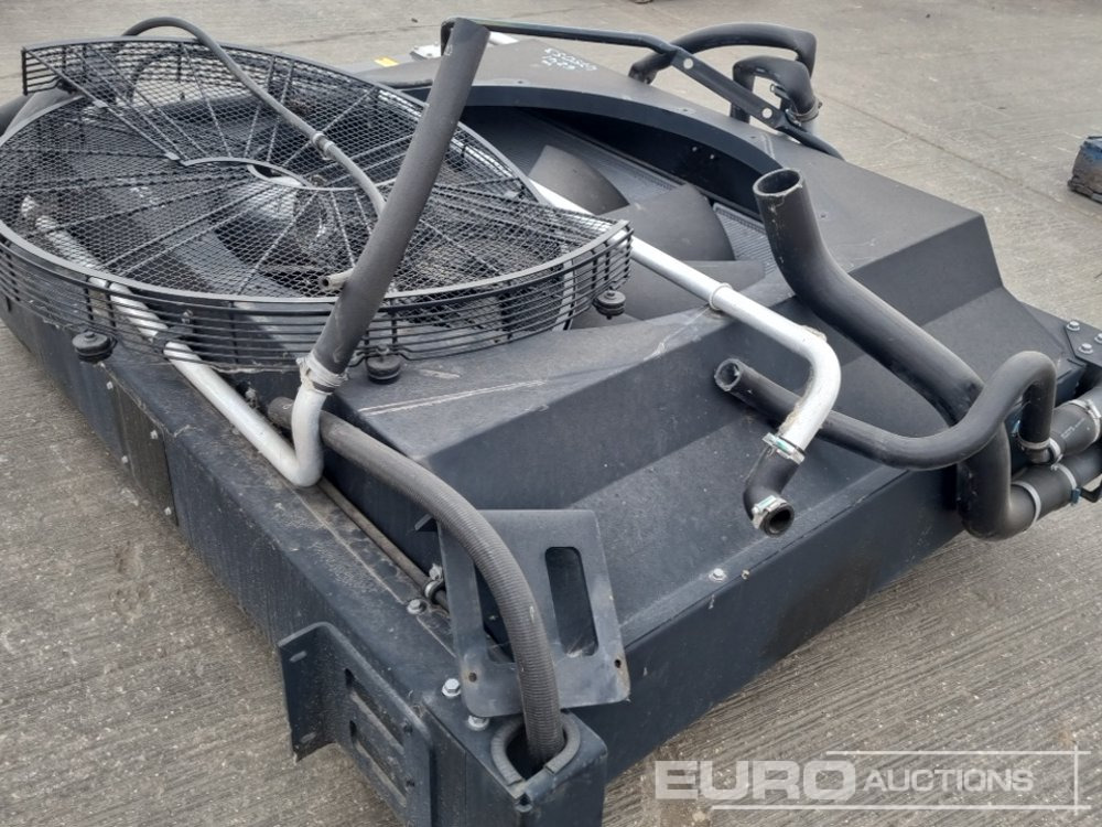Piezas de recambio Radiator & Fan to suit Engine: foto 17
