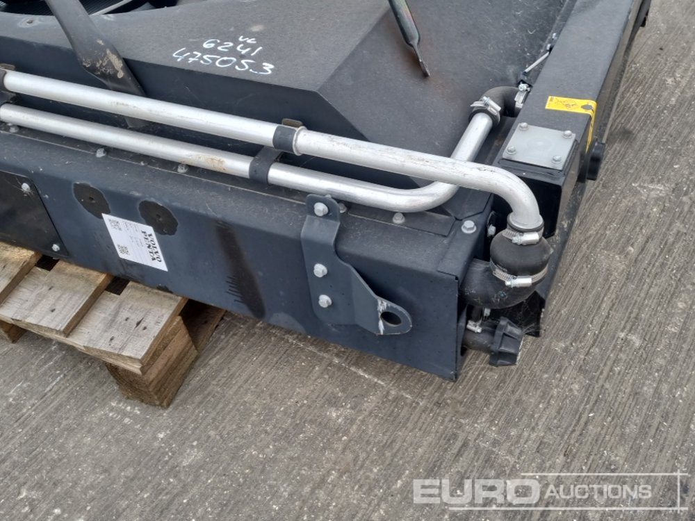Piezas de recambio Radiator & Fan to suit Engine: foto 12
