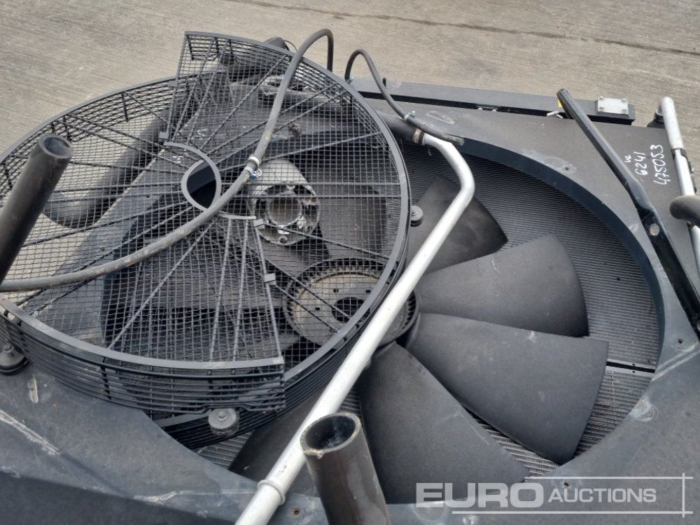 Piezas de recambio Radiator & Fan to suit Engine: foto 15