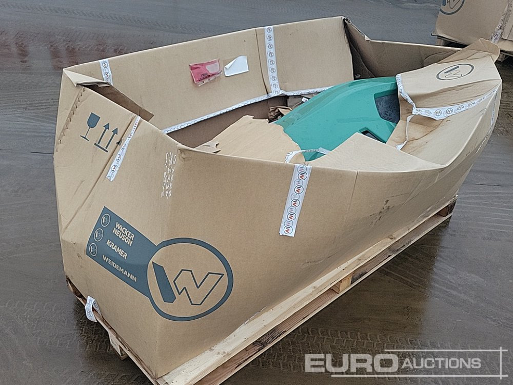 Unused Wacker Neuson Engine Cover - Piezas de recambio: foto 1 Unused Wacker Neuson Engine Cover - Piezas de recambio: foto 1