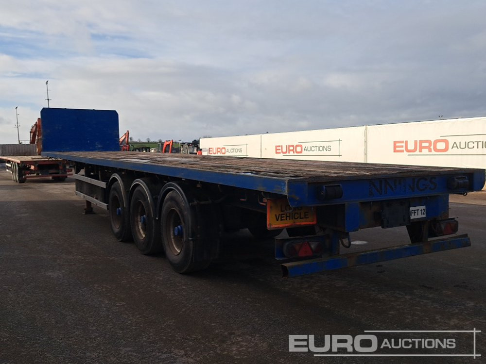 SDC 45' Tri Axle Flat Trailer, BPW Axles, Goal Post Sockets, Twist Locks - Semirremolque plataforma/ Caja abierta: foto 3 SDC 45' Tri Axle Flat Trailer, BPW Axles, Goal Post Sockets, Twist Locks - Semirremolque plataforma/ Caja abierta: foto 3