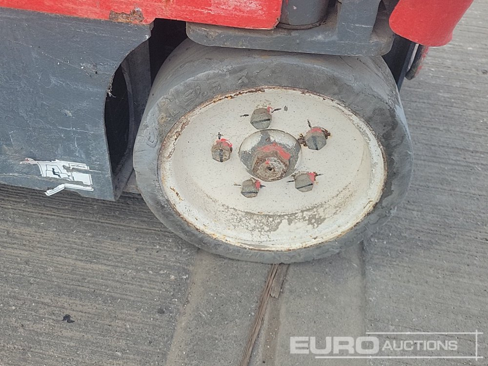Plataforma elevadora SkyJack SJ16: foto 12