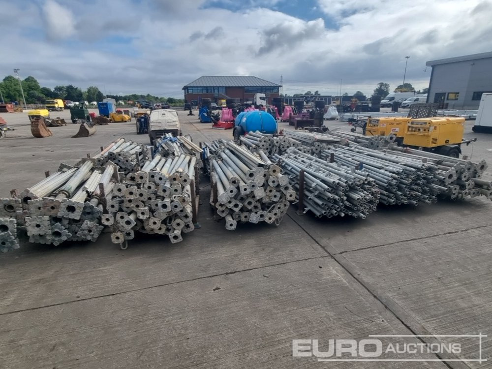Stillage of Arco Props (5 of), Stillage of Heavy Duty Arco Props (4 of), Stillage of Handrail Posts (3 of) - Equipo de construcción: foto 4 Stillage of Arco Props (5 of), Stillage of Heavy Duty Arco Props (4 of), Stillage of Handrail Posts (3 of) - Equipo de construcción: foto 4