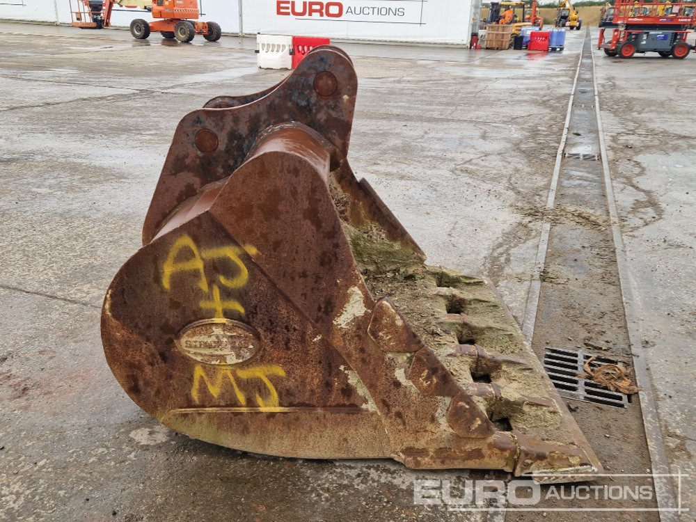 Cazo Strickland 60" Digging Bucket 80mm Pin to suit 20 Ton Excavator: foto 6