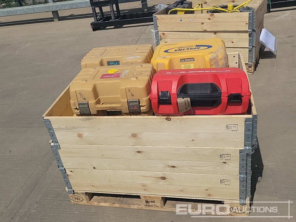 Topcon Pipe Laser (2 of), Spectra LL300S Laser Level (8 of), Hili PR 2-HS Laser Level - Equipo de construcción: foto 4 Topcon Pipe Laser (2 of), Spectra LL300S Laser Level (8 of), Hili PR 2-HS Laser Level - Equipo de construcción: foto 4