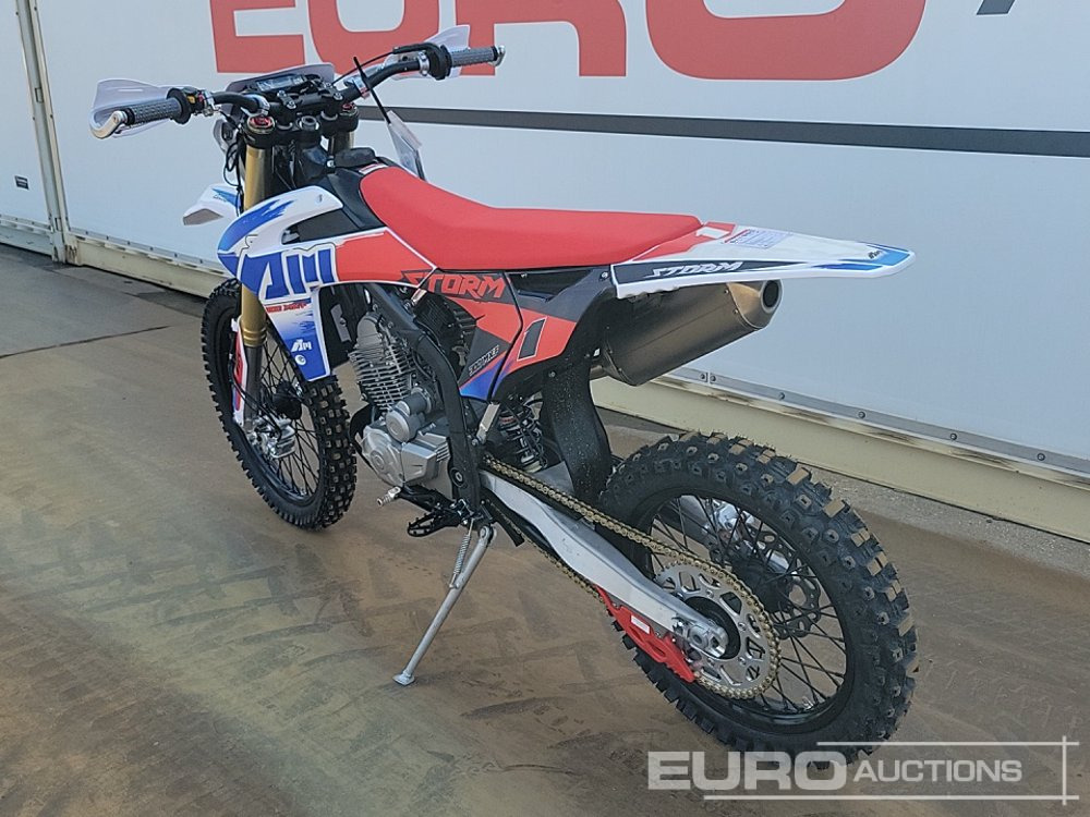 Unused 2025 Apollo Storm 300cc Motorcross Bike, 21" Front, 18" Rear Tyres, Electric Start, Air Cooled, Hydraulic Suspension, Disc Brakes, Lighting Kit (UNASSEMBLED) - Motocicleta: foto 3 Unused 2025 Apollo Storm 300cc Motorcross Bike, 21" Front, 18" Rear Tyres, Electric Start, Air Cooled, Hydraulic Suspension, Disc Brakes, Lighting Kit (UNASSEMBLED) - Motocicleta: foto 3