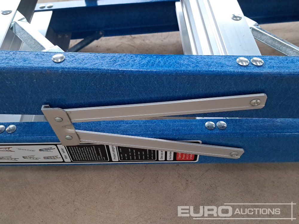 Unused 4 Thread Fibreglass Step Ladder - Equipo de taller: foto 5 Unused 4 Thread Fibreglass Step Ladder - Equipo de taller: foto 5