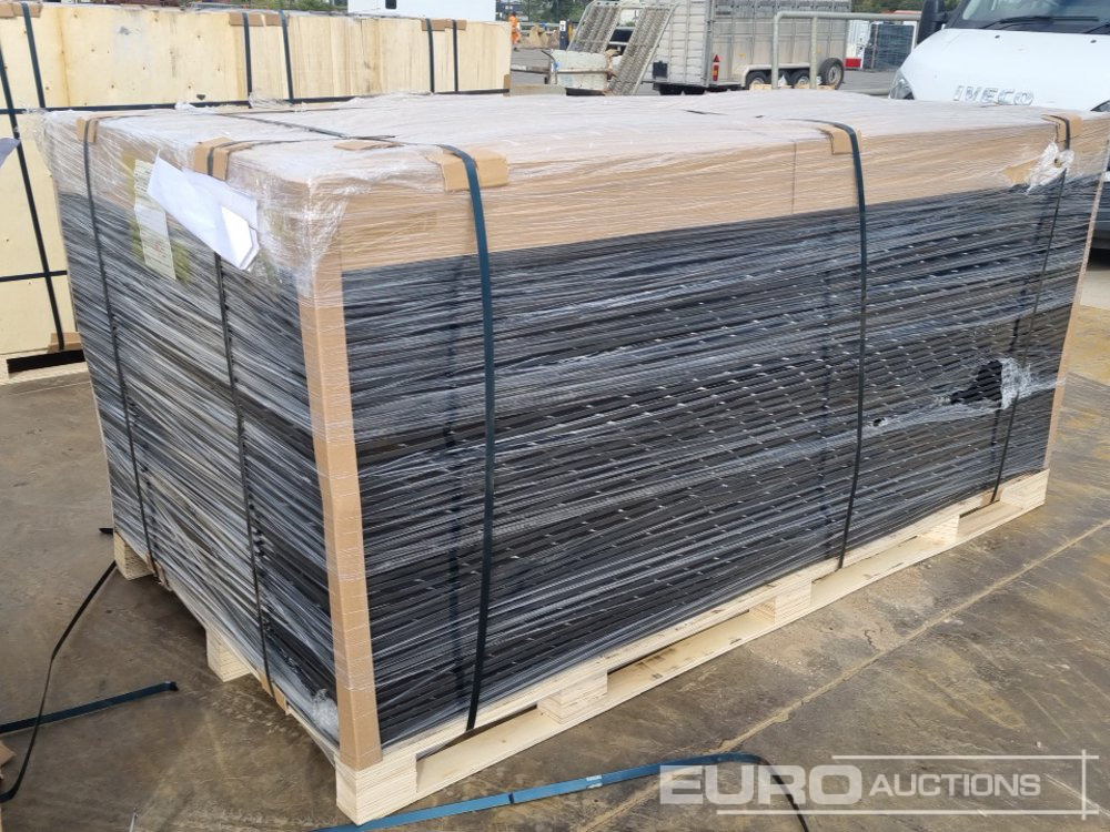 Unused 8' x 4' Plastic Ground Protection Mats (52 of), Connectors (104 of) - Equipo de construcción: foto 2 Unused 8' x 4' Plastic Ground Protection Mats (52 of), Connectors (104 of) - Equipo de construcción: foto 2