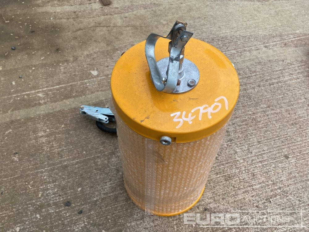 Unused Grease Bucket - Equipo de taller: foto 1 Unused Grease Bucket - Equipo de taller: foto 1