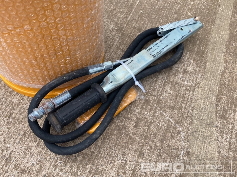 Unused Grease Bucket - Equipo de taller: foto 2 Unused Grease Bucket - Equipo de taller: foto 2