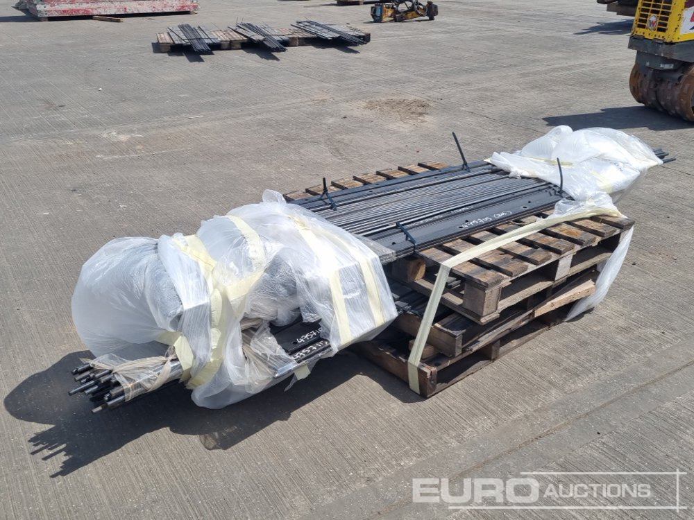 Unused Pallet of Estate Fencing (3 of) - Equipo de construcción: foto 1 Unused Pallet of Estate Fencing (3 of) - Equipo de construcción: foto 1
