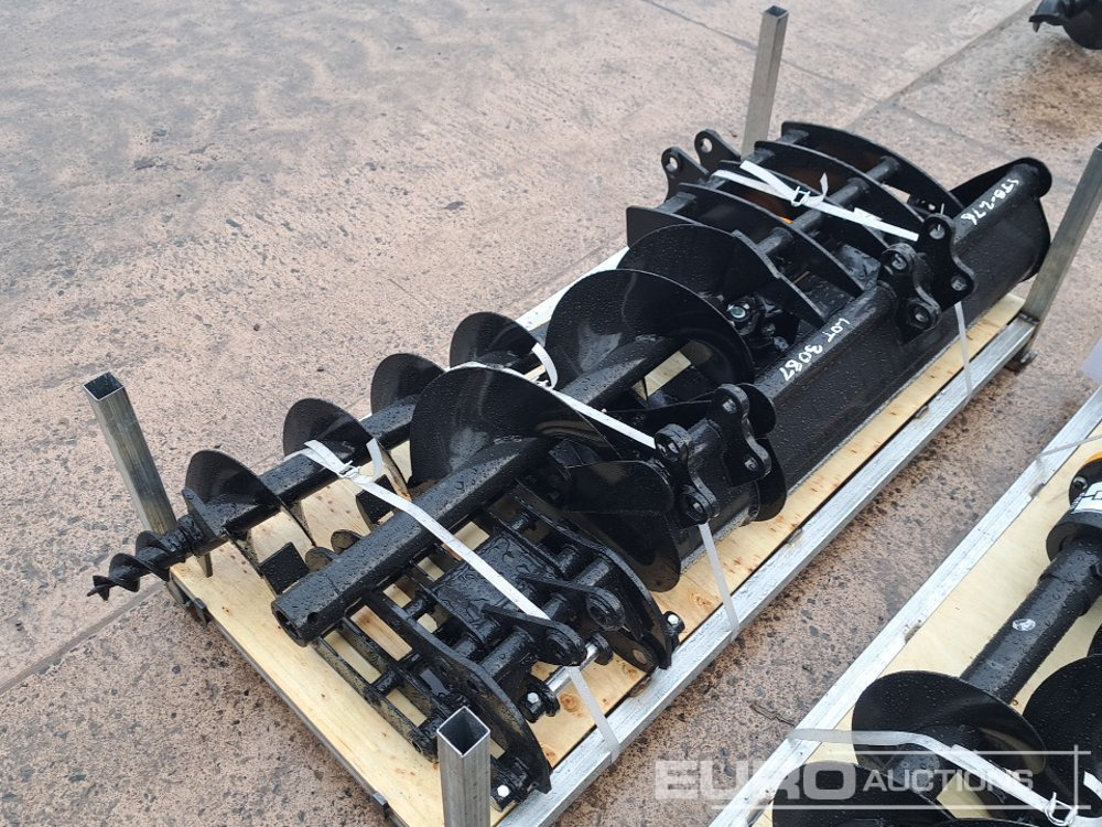 Unused Rake, Ripper, Grabber,12” Auger, 8” Auger, 8” Narrow Bucket, 30” Bucket, QH - Cazo: foto 3 Unused Rake, Ripper, Grabber,12” Auger, 8” Auger, 8” Narrow Bucket, 30” Bucket, QH - Cazo: foto 3