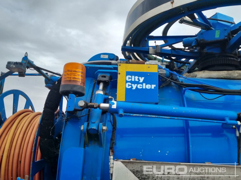 Camión cisterna Volvo FL290: foto 17