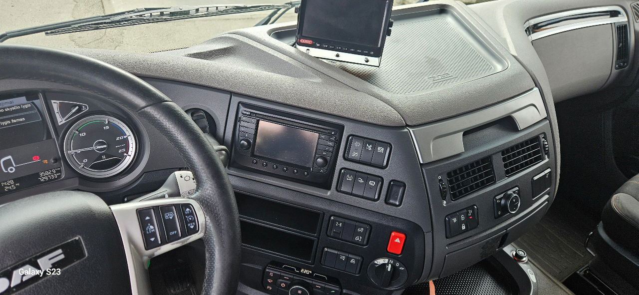 Cabeza tractora DAF XF 105.460: foto 15 Cabeza tractora DAF XF 105.460: foto 15